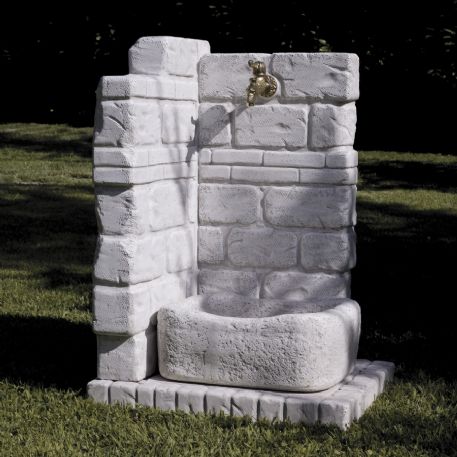Fontana campestre in pietra con rubinetto H 85