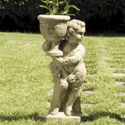 Putto con vaso dx in pietra ricostituita finitura corrosa cm H 62 