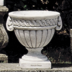 Vaso Romano cm 43 H 41 Trilussa in pietra