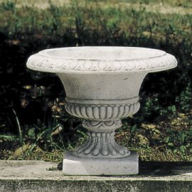 Vaso Romano cm 45 H 35 Patrizio in pietra